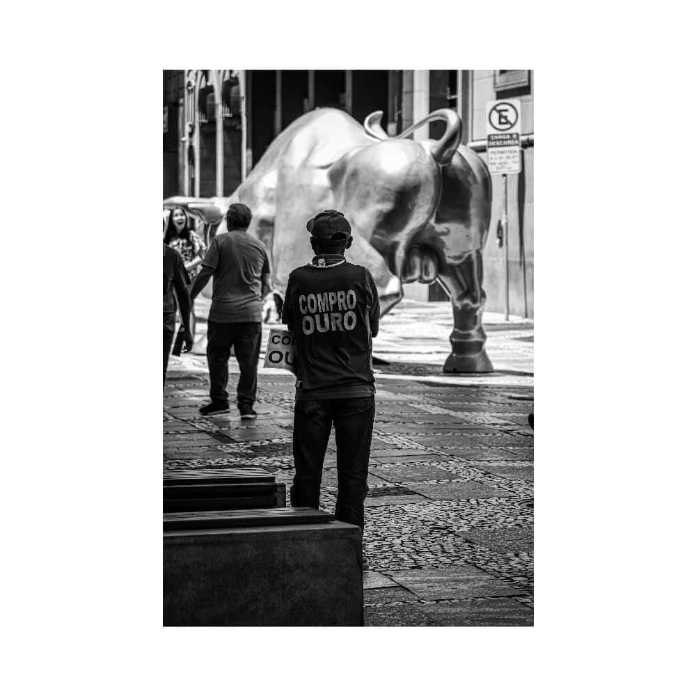 O Touro da Bolsa de Ouro ressente o nosso povo