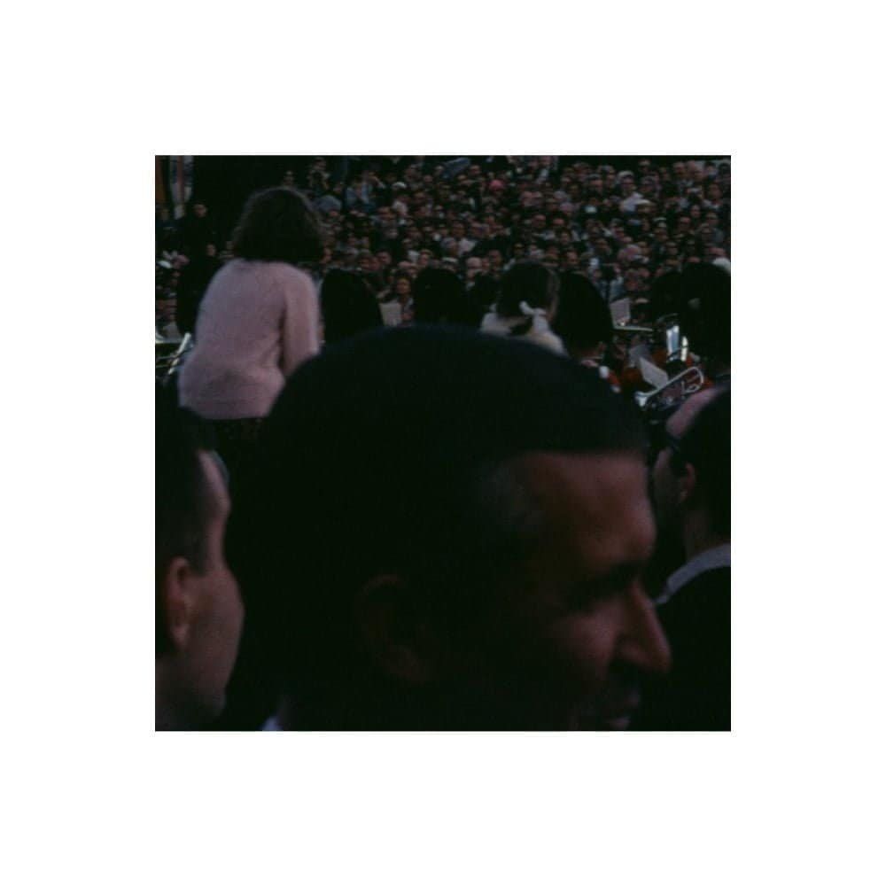 Uma arte profunda porém niilista e outros exercícios imaginativos de futuros