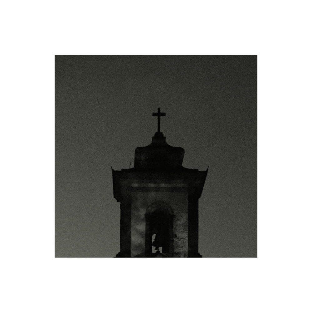 Cláudia R. Sampaio: uma mulher lírio entre margens e abismos